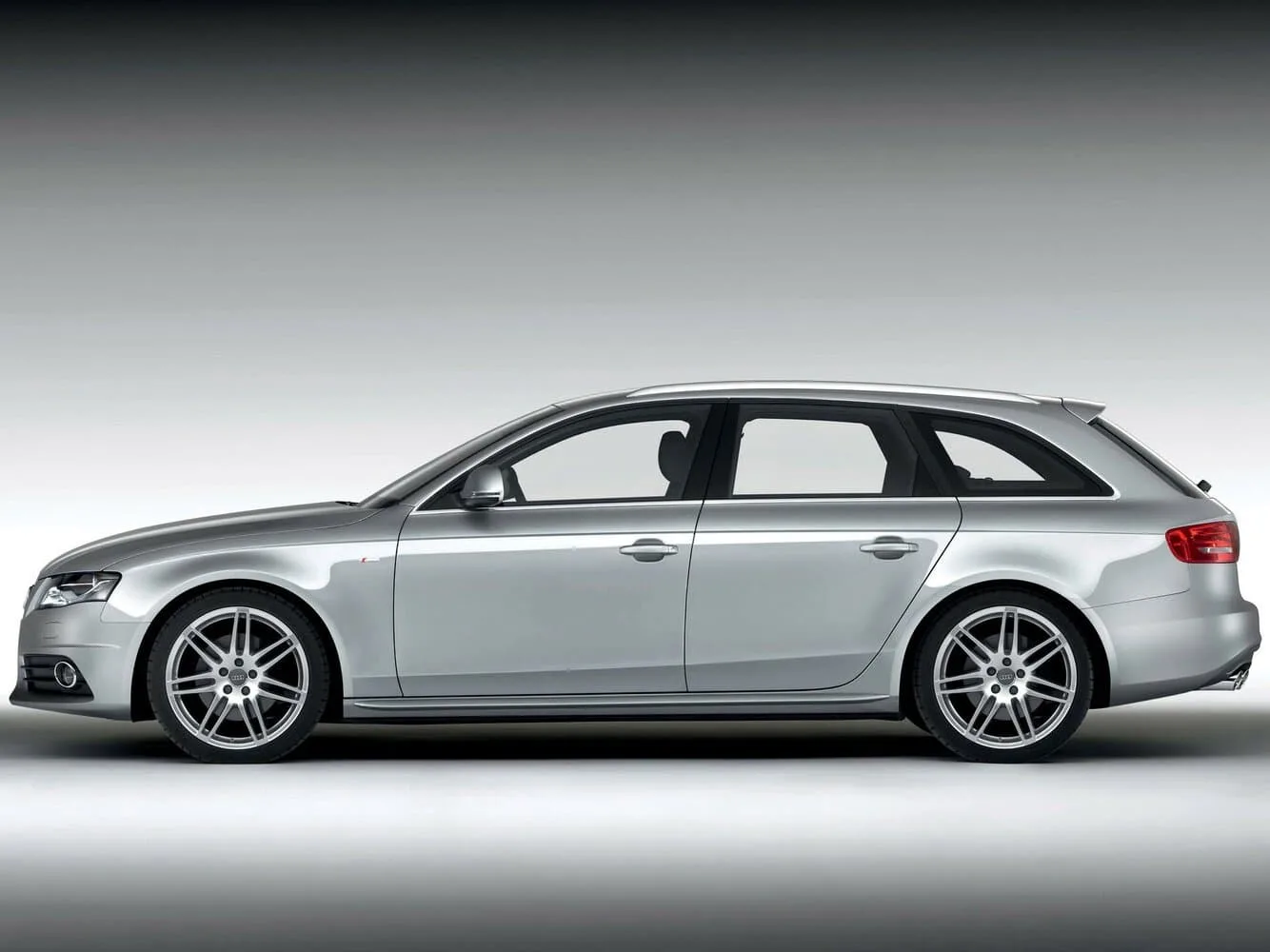 Audi A4 IV — фото 3