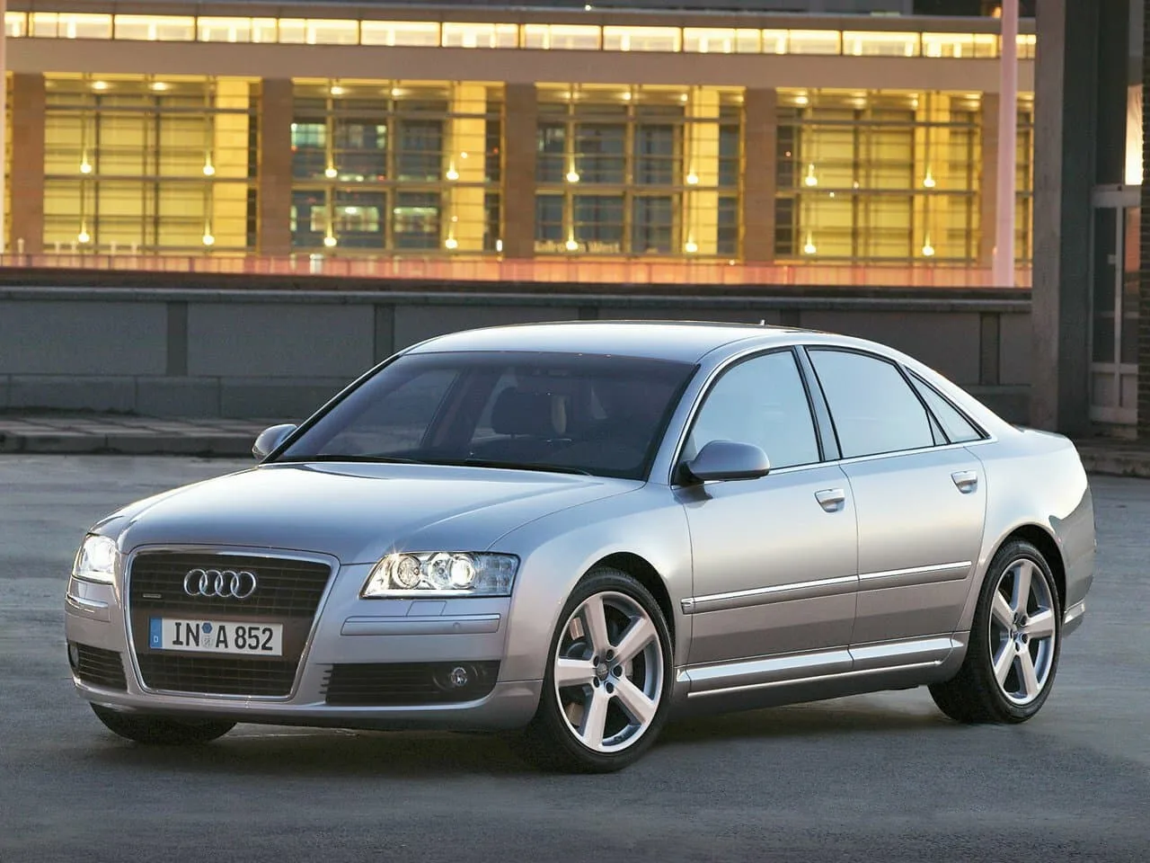 Audi A8 II