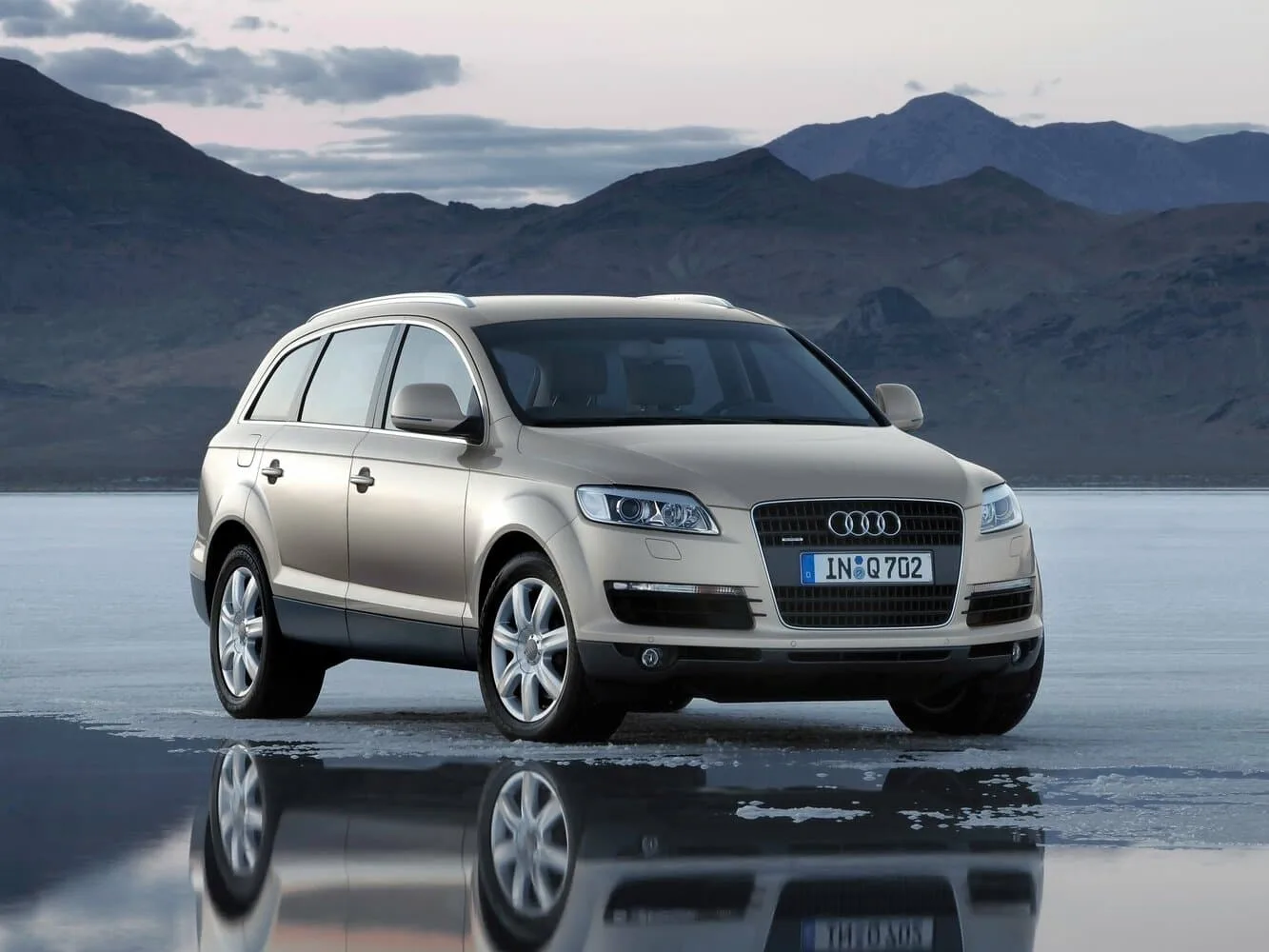 Audi Q7 I