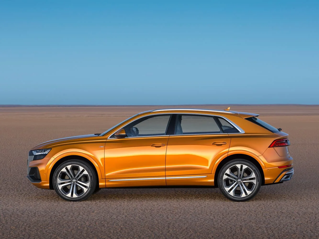 Audi Q8 e-tron 2022 — 2026 — фото 3