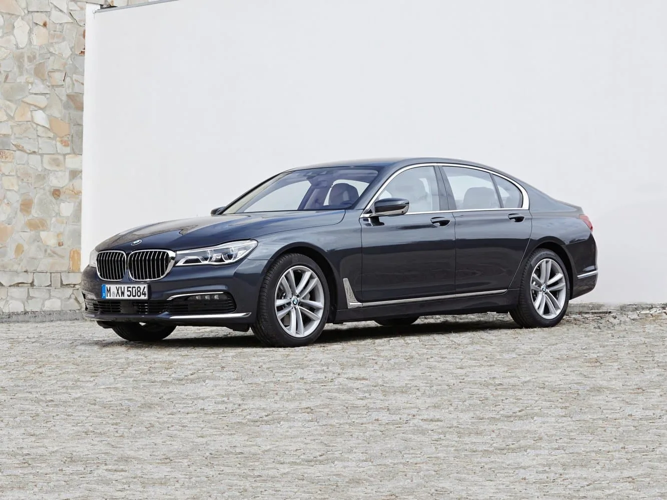 BMW 7 серии VI