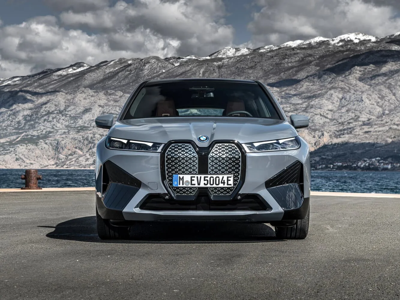 BMW iX I — фото 2