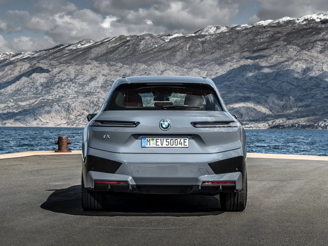 BMW iX I — фото 4