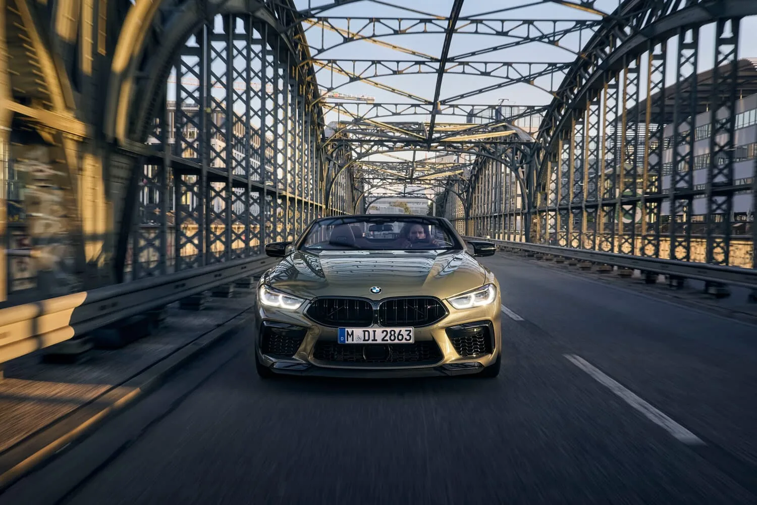 BMW M8 I — фото 2