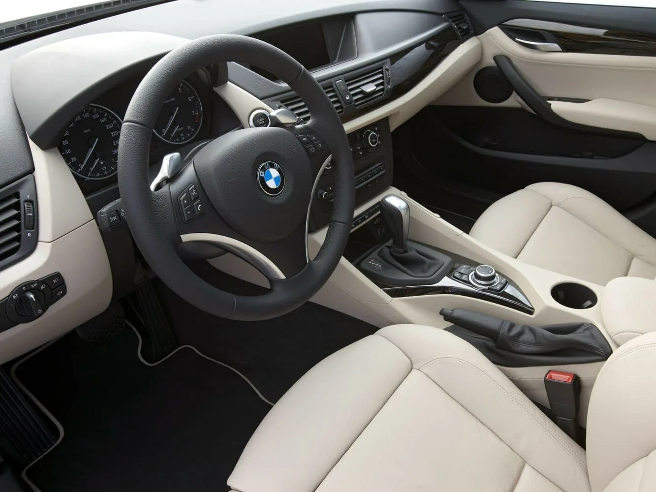 BMW X1 I — фото 5