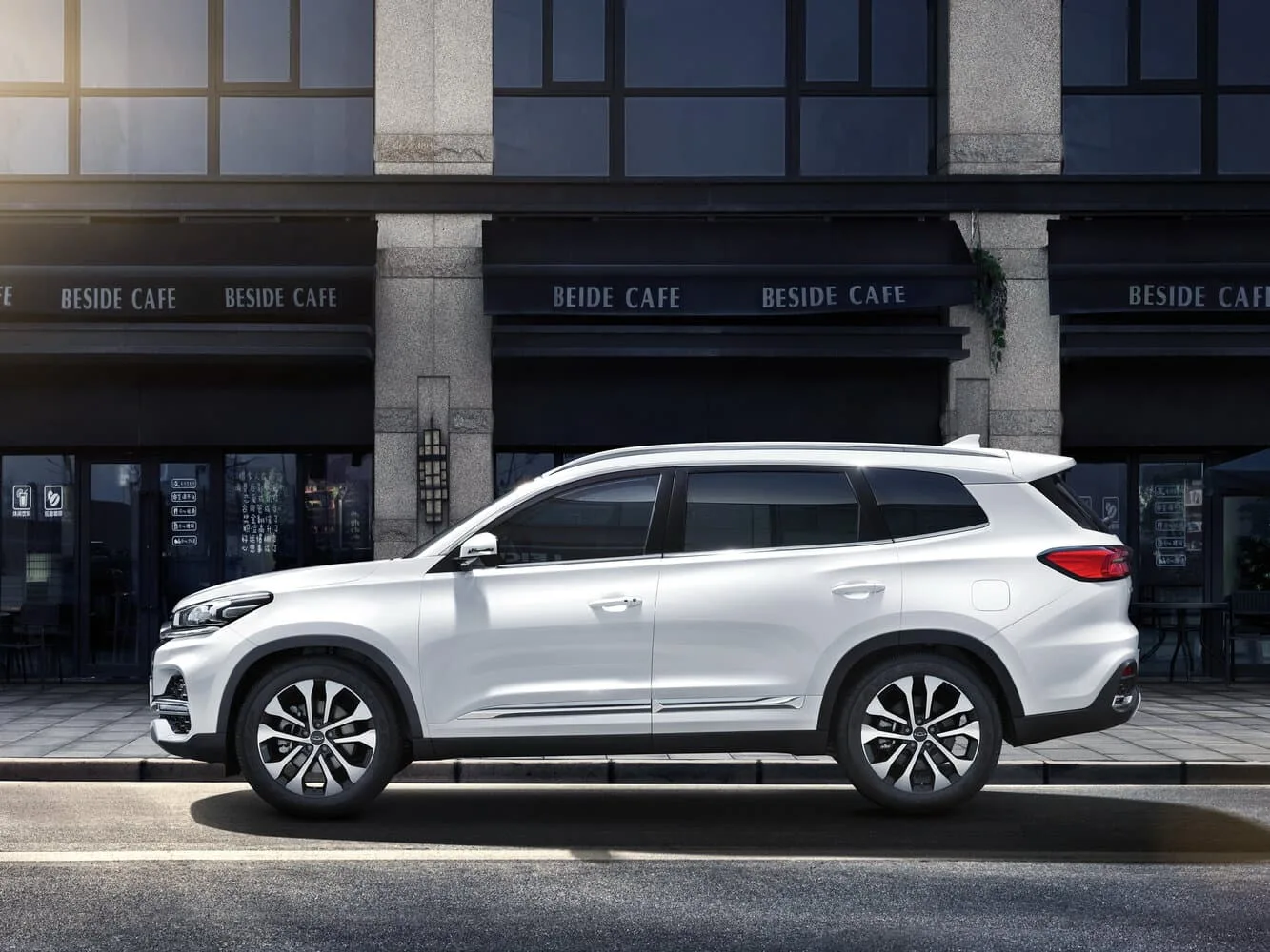 Chery Tiggo 8 I — фото 3
