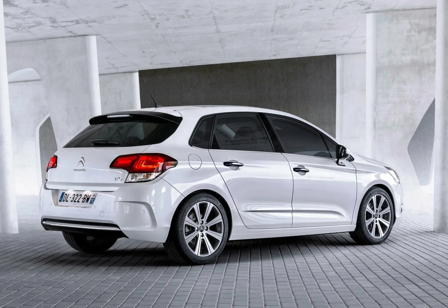 Citroen C4 Picasso II Рестайлинг — фото 6