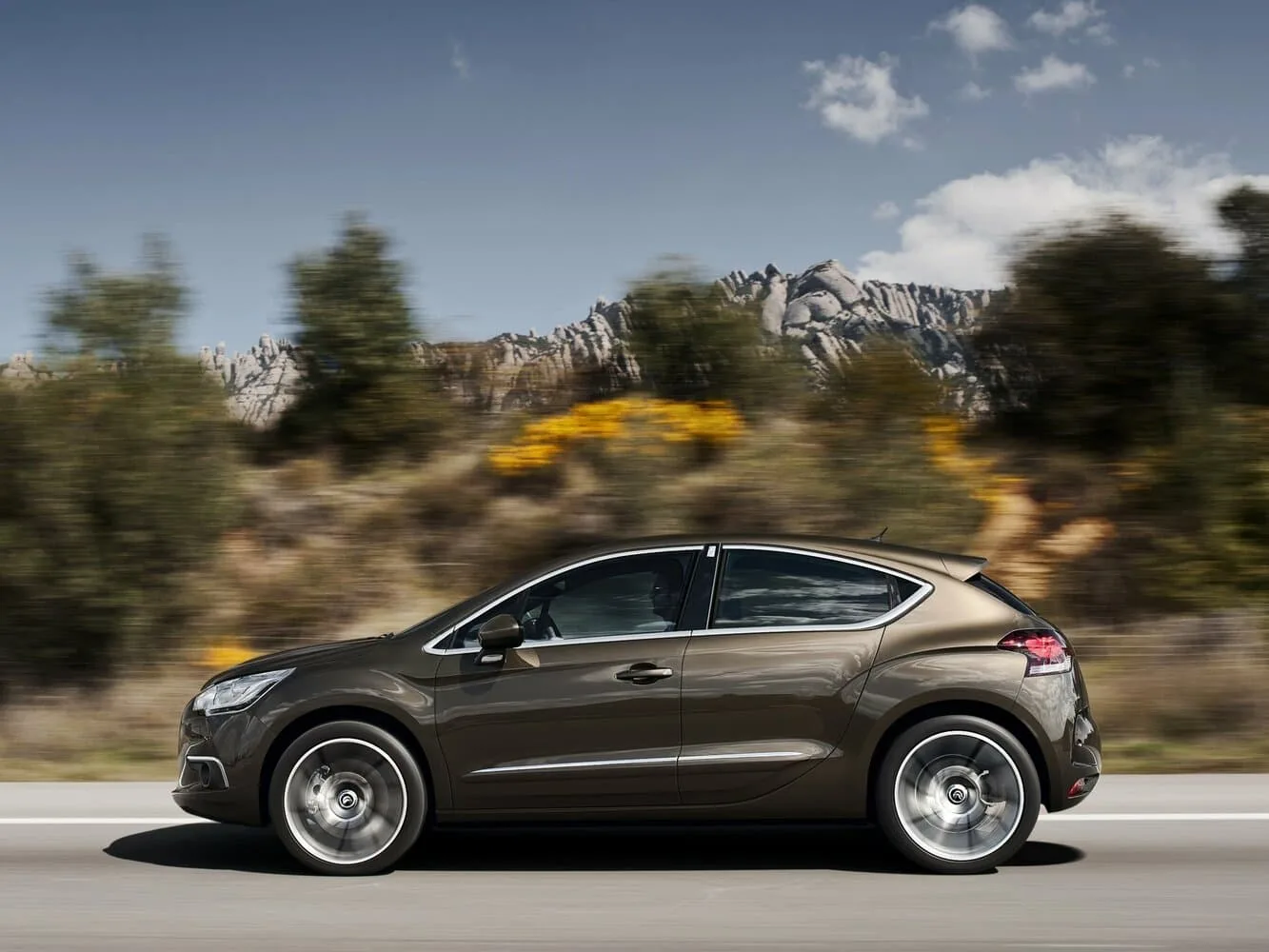 Citroen DS4 2010 — 2015 — фото 3