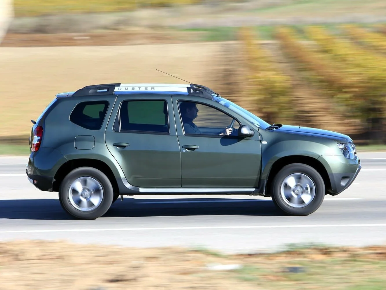 Dacia Duster I Рестайлинг — фото 3