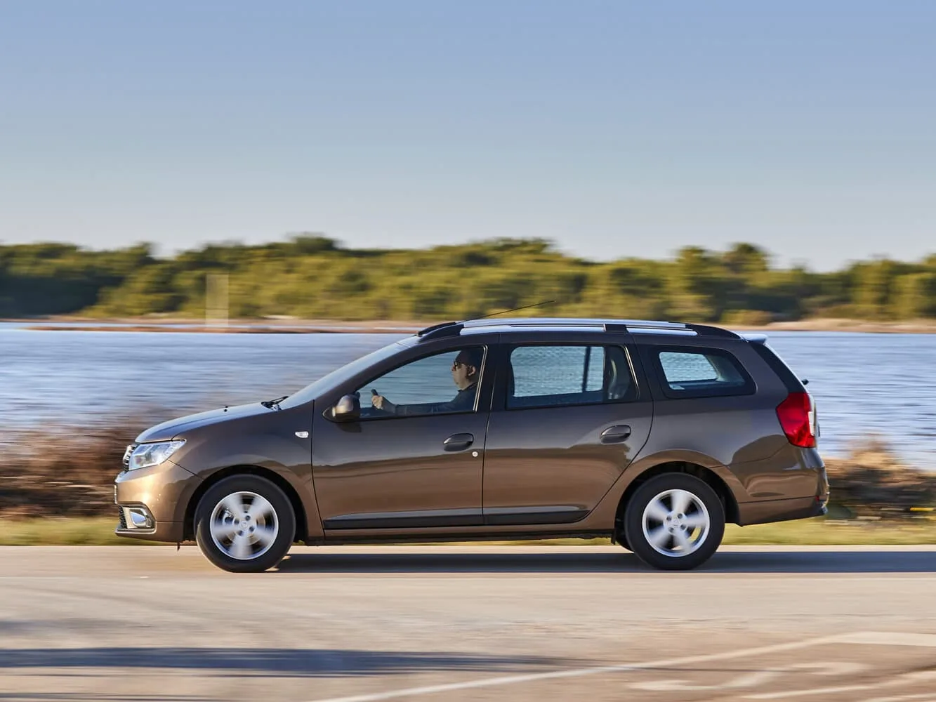 Dacia Logan II Рестайлинг — фото 3