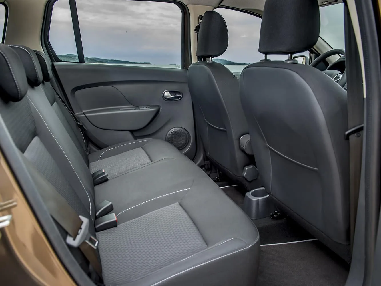 Dacia Logan II Рестайлинг — фото 6