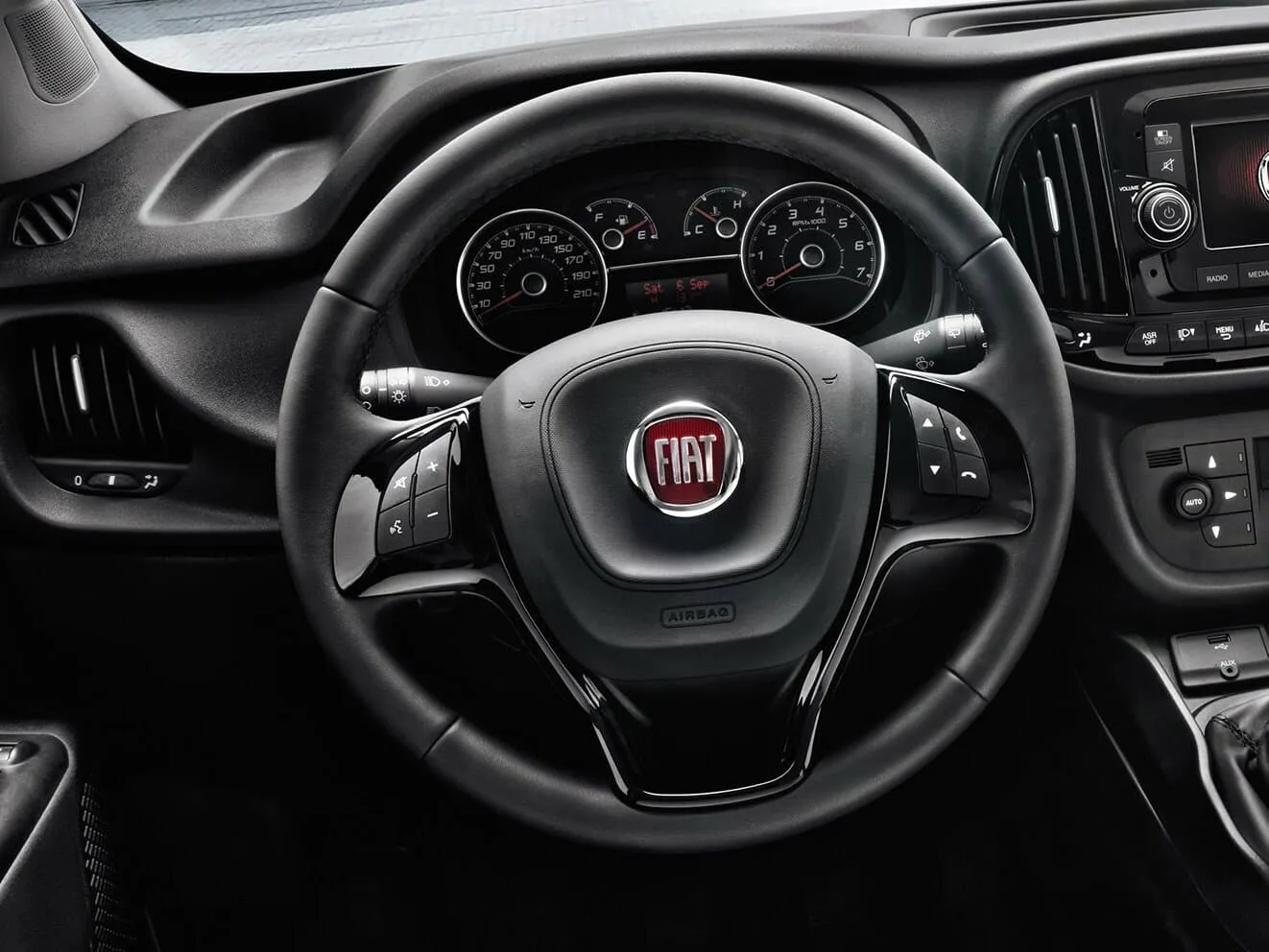 Fiat Doblo II Рестайлинг — фото 5
