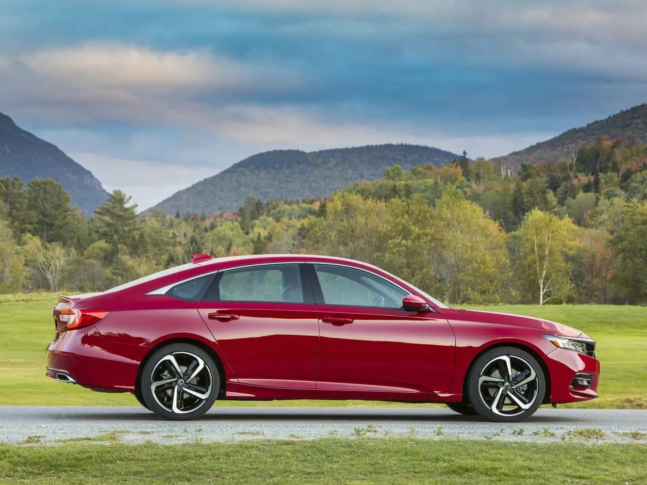 Honda Accord X — фото 3