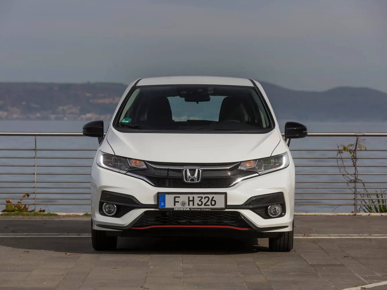 Honda Jazz III Рестайлинг — фото 2