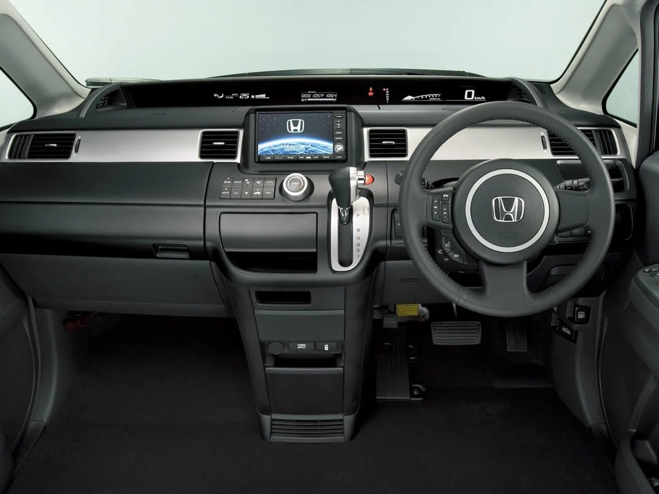 Honda Stepwgn III — фото 3