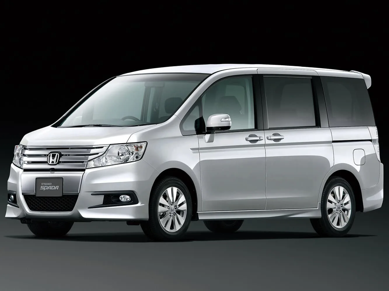 Honda Stepwgn IV