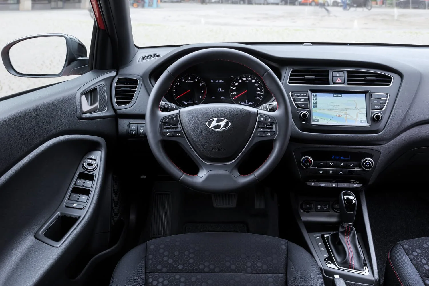 Hyundai i20 II Рестайлинг — фото 6