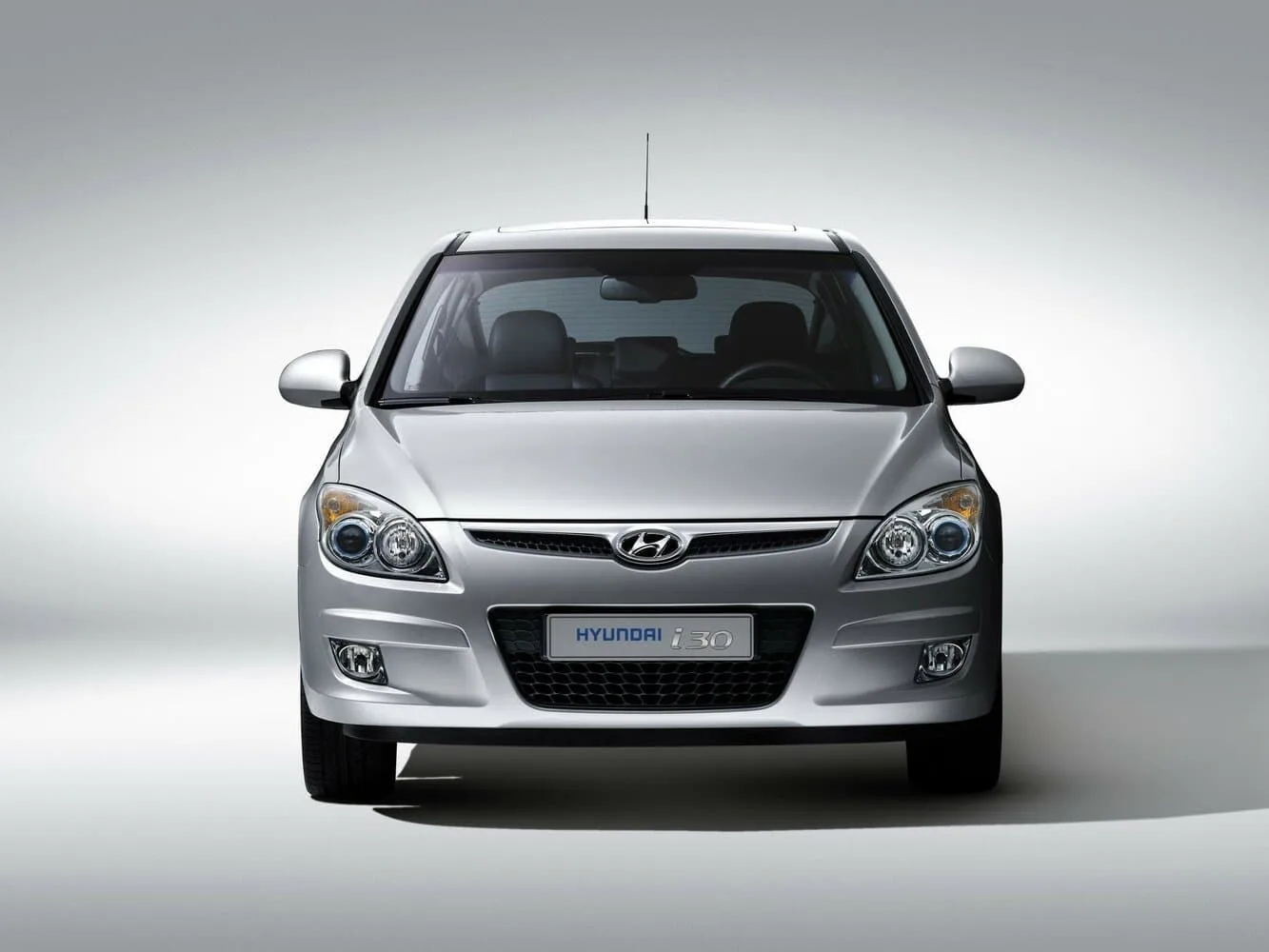 Hyundai i30 I — фото 2