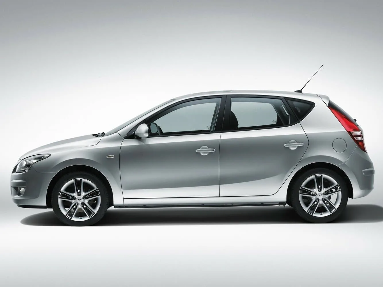 Hyundai i30 I — фото 3