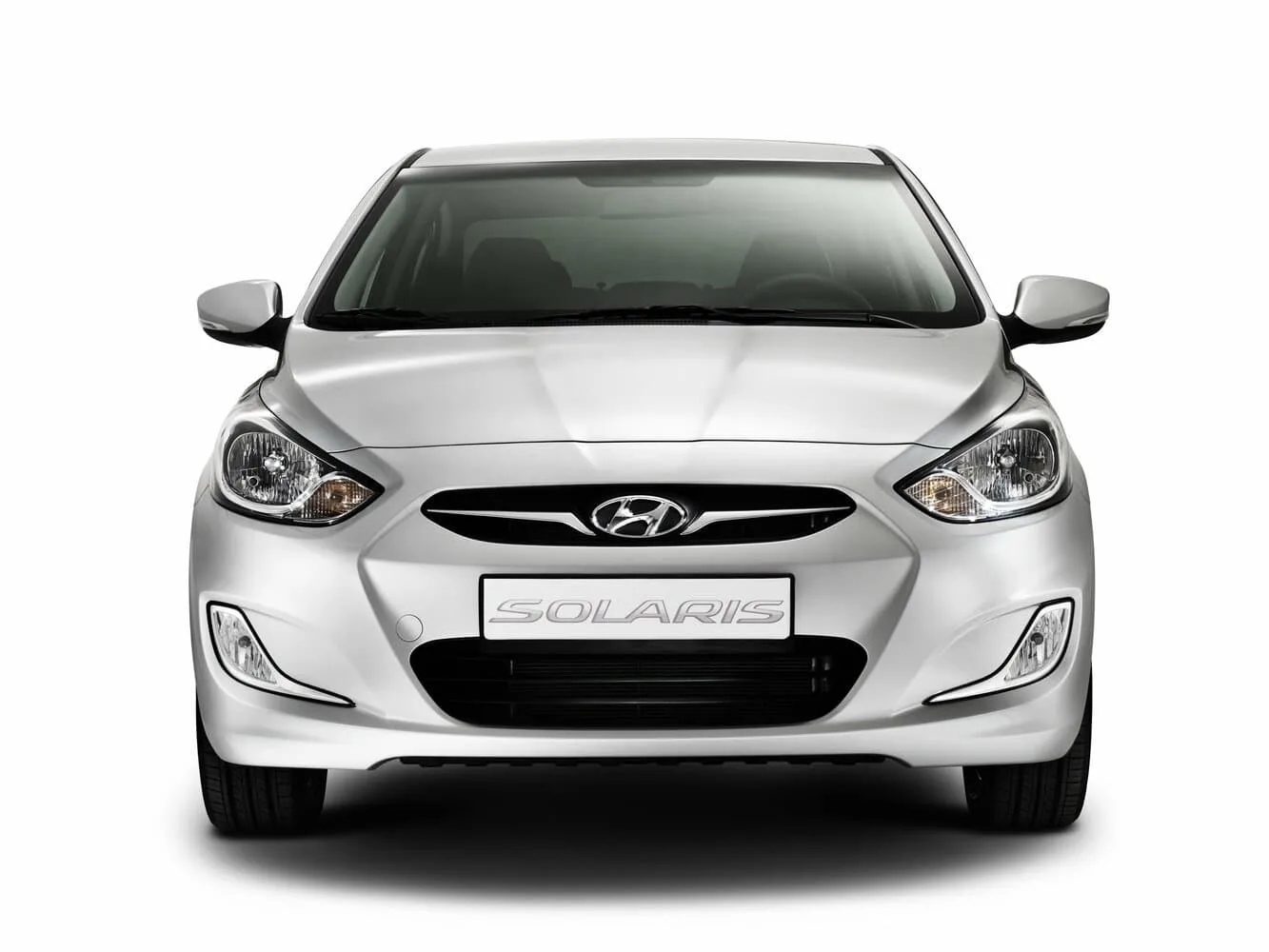 Hyundai Solaris I — фото 2