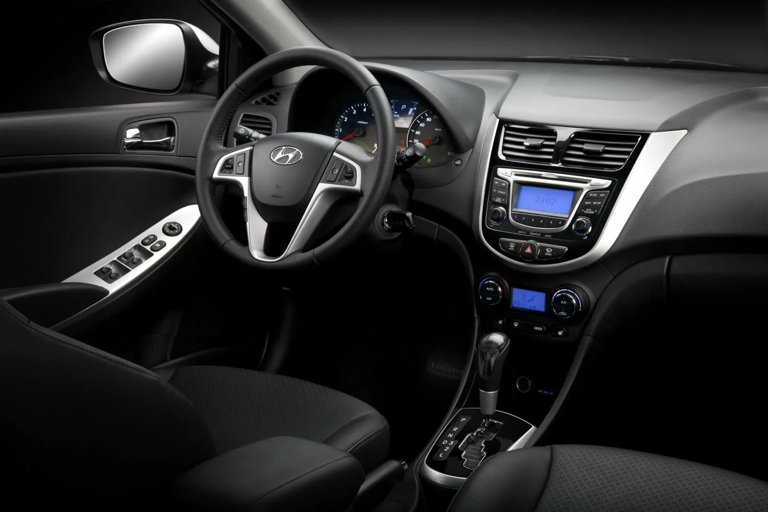 Hyundai Solaris I — фото 5