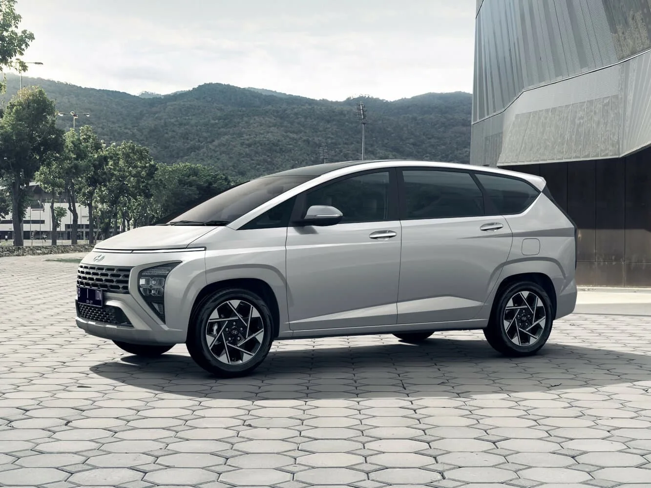 Hyundai Stargazer 2022 — 2026