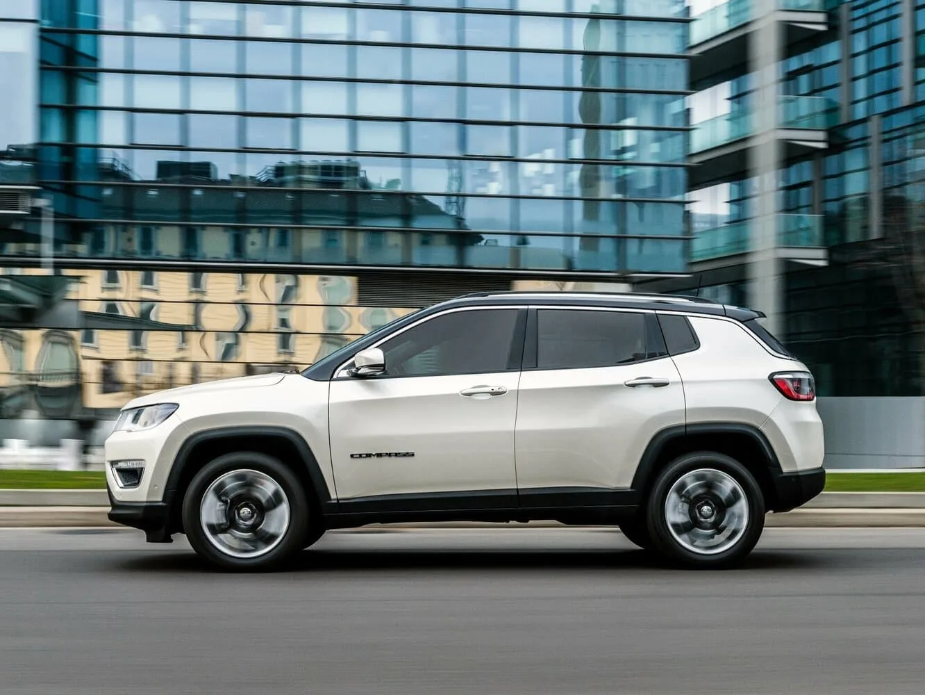 Jeep Compass II — фото 3