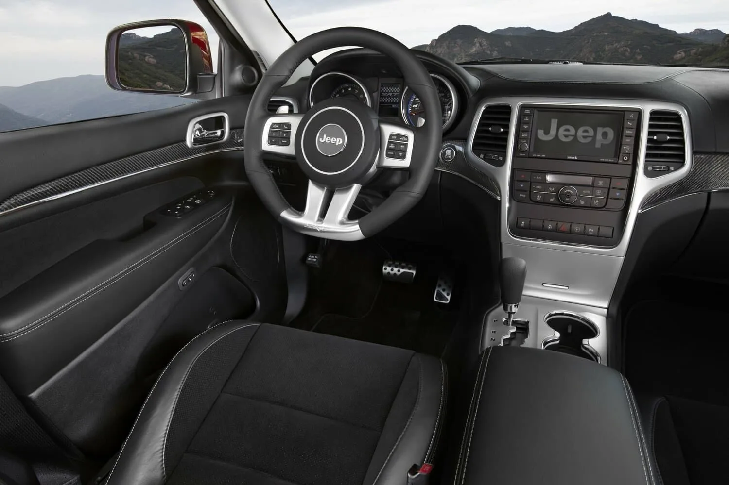 Jeep Grand Cherokee IV — фото 5