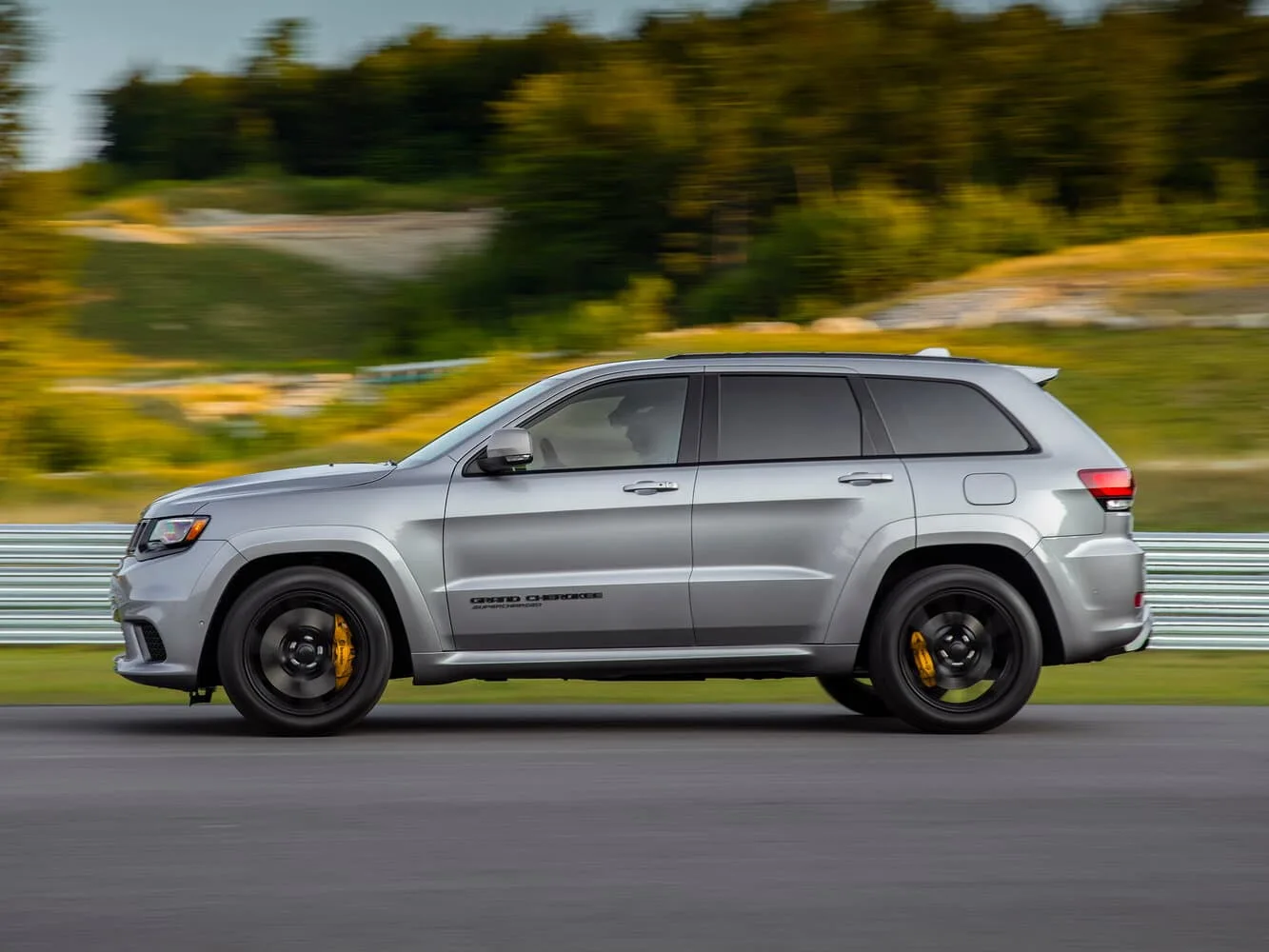 Jeep Grand Cherokee IV — фото 3