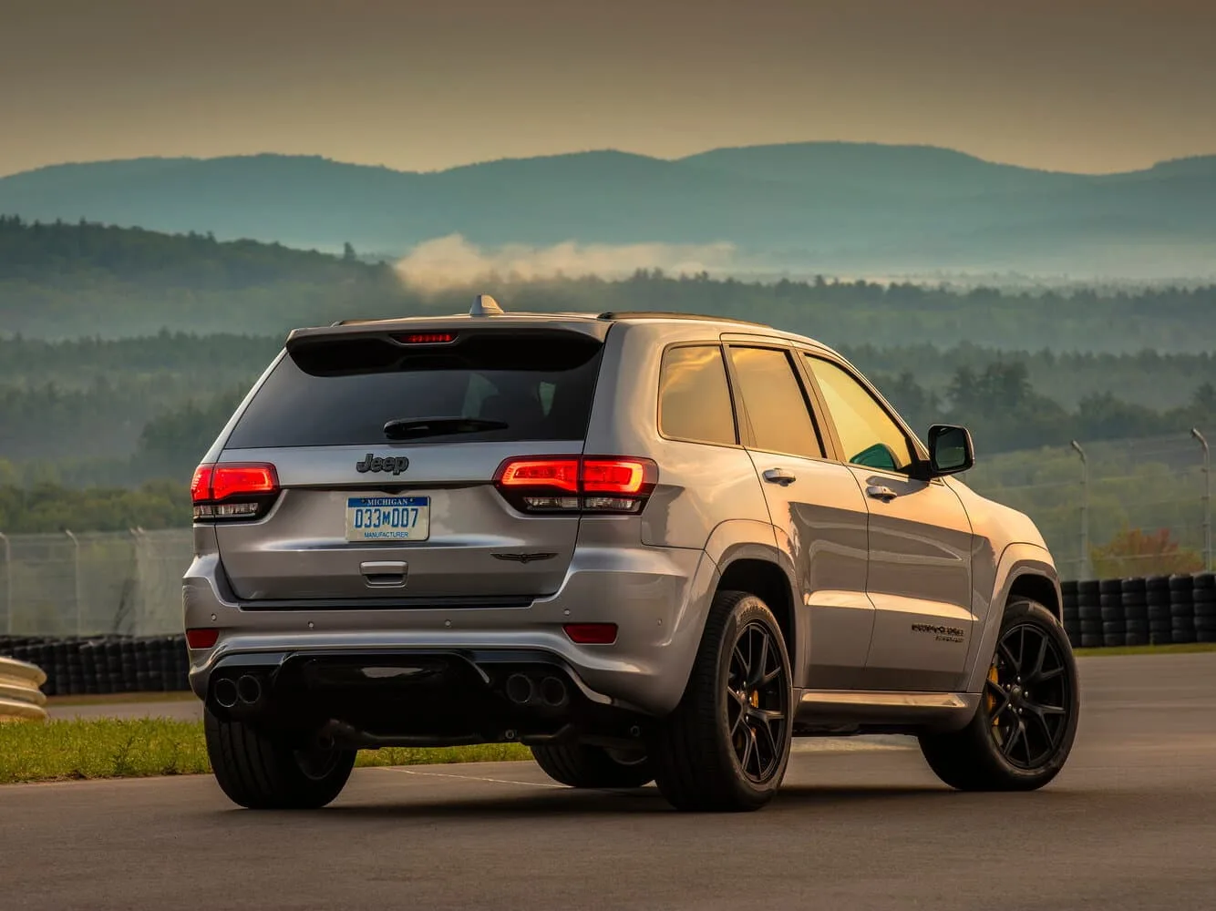 Jeep Grand Cherokee IV — фото 6