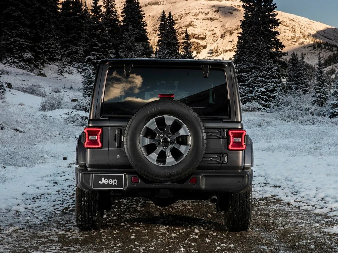 Jeep Wrangler IV — фото 4