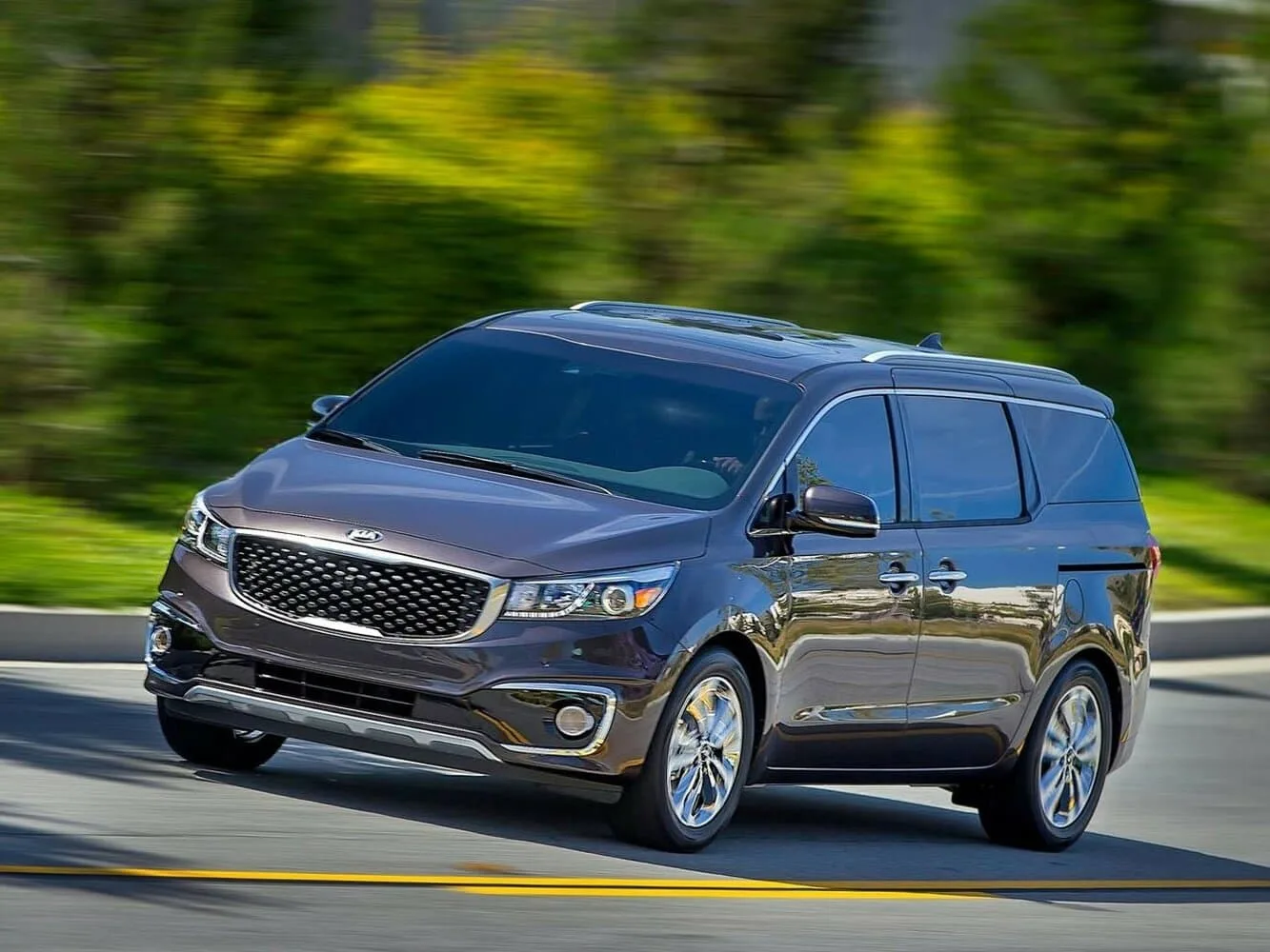 Kia Carnival III