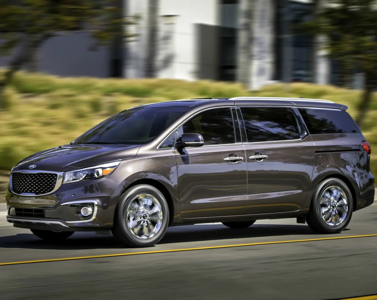 Kia Carnival III — фото 3
