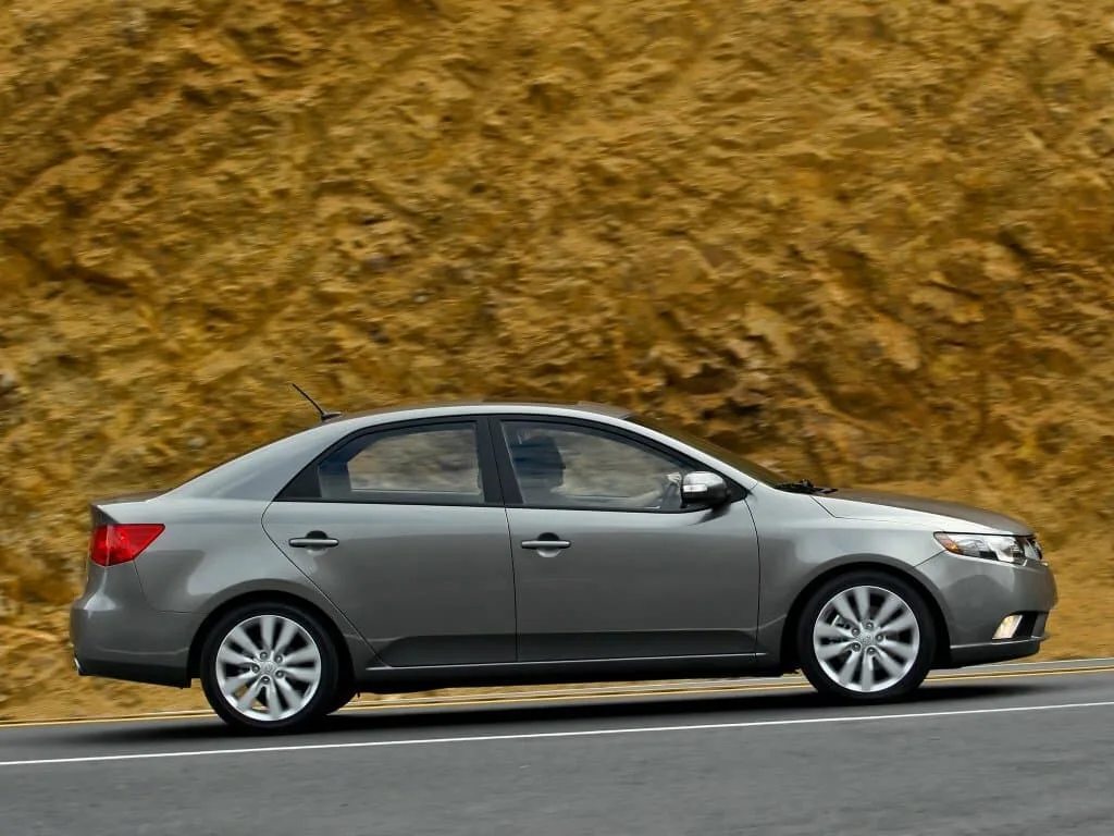 Kia Forte I — фото 3