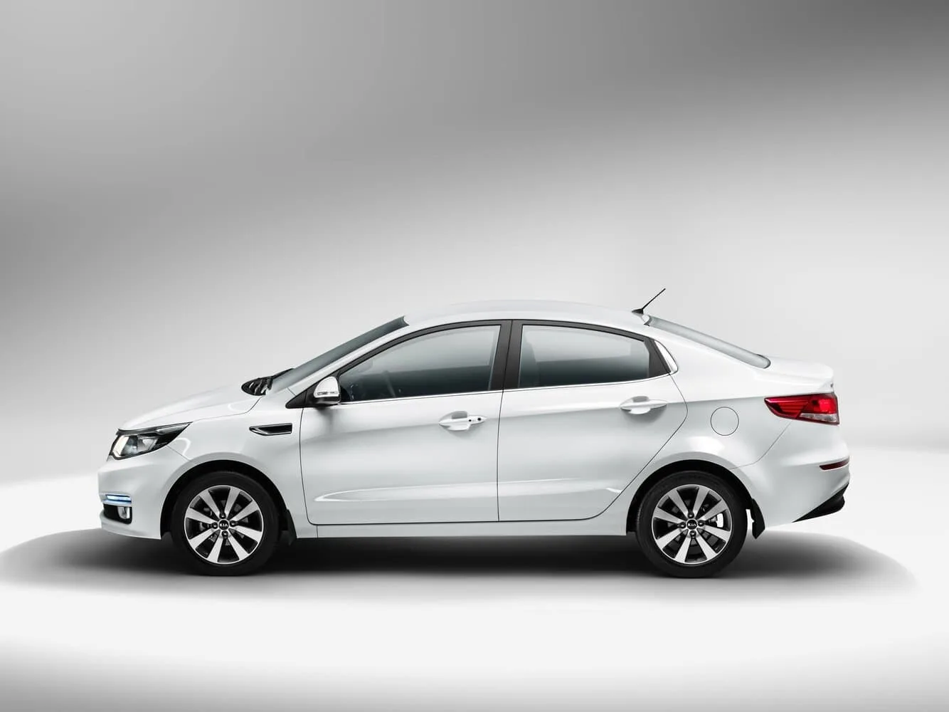 Kia Rio III Рестайлинг — фото 3