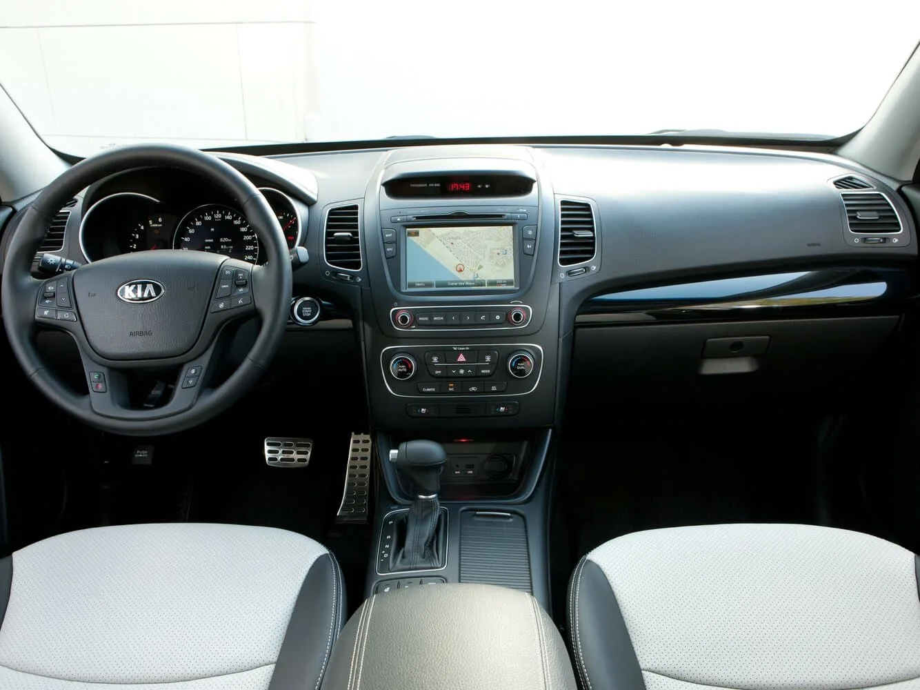 Kia Sorento II Рестайлинг — фото 6