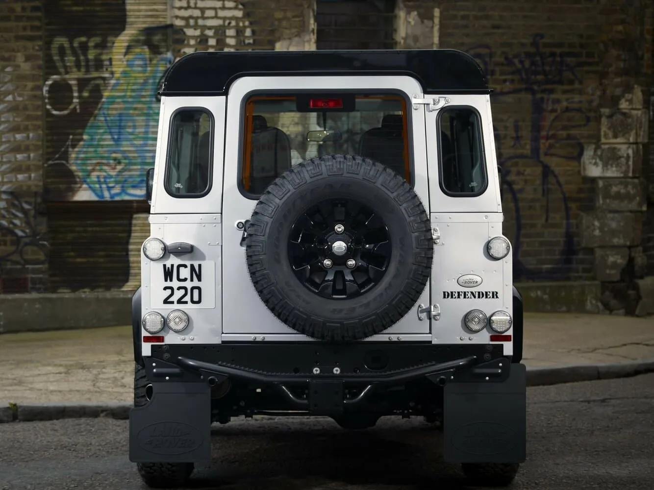 Land Rover Defender I Рестайлинг — фото 4