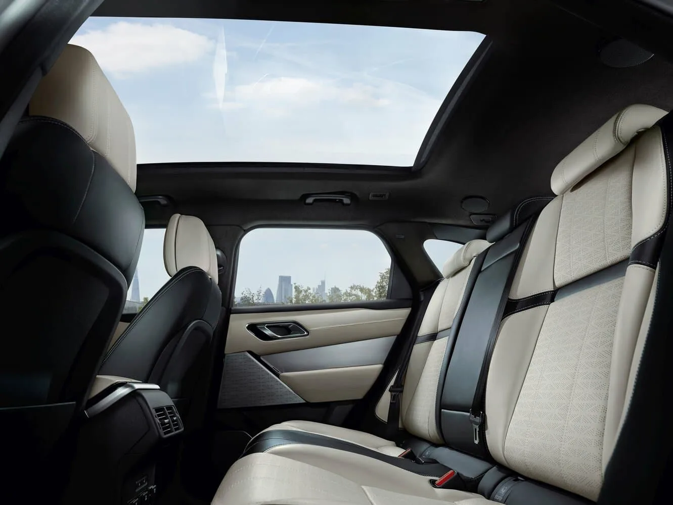 Land Rover Range Rover Velar I — фото 6