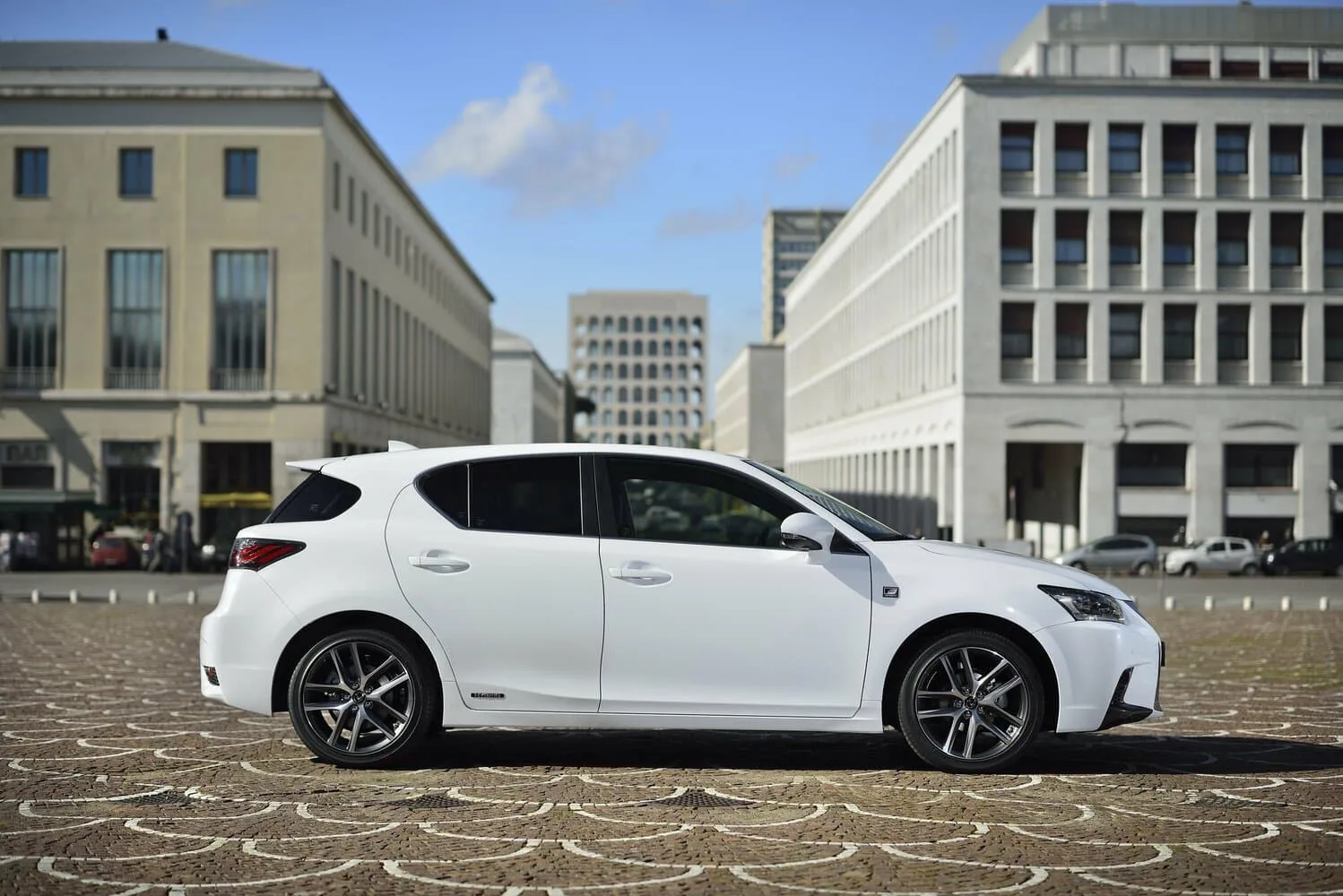 Lexus CT I Рестайлинг — фото 3