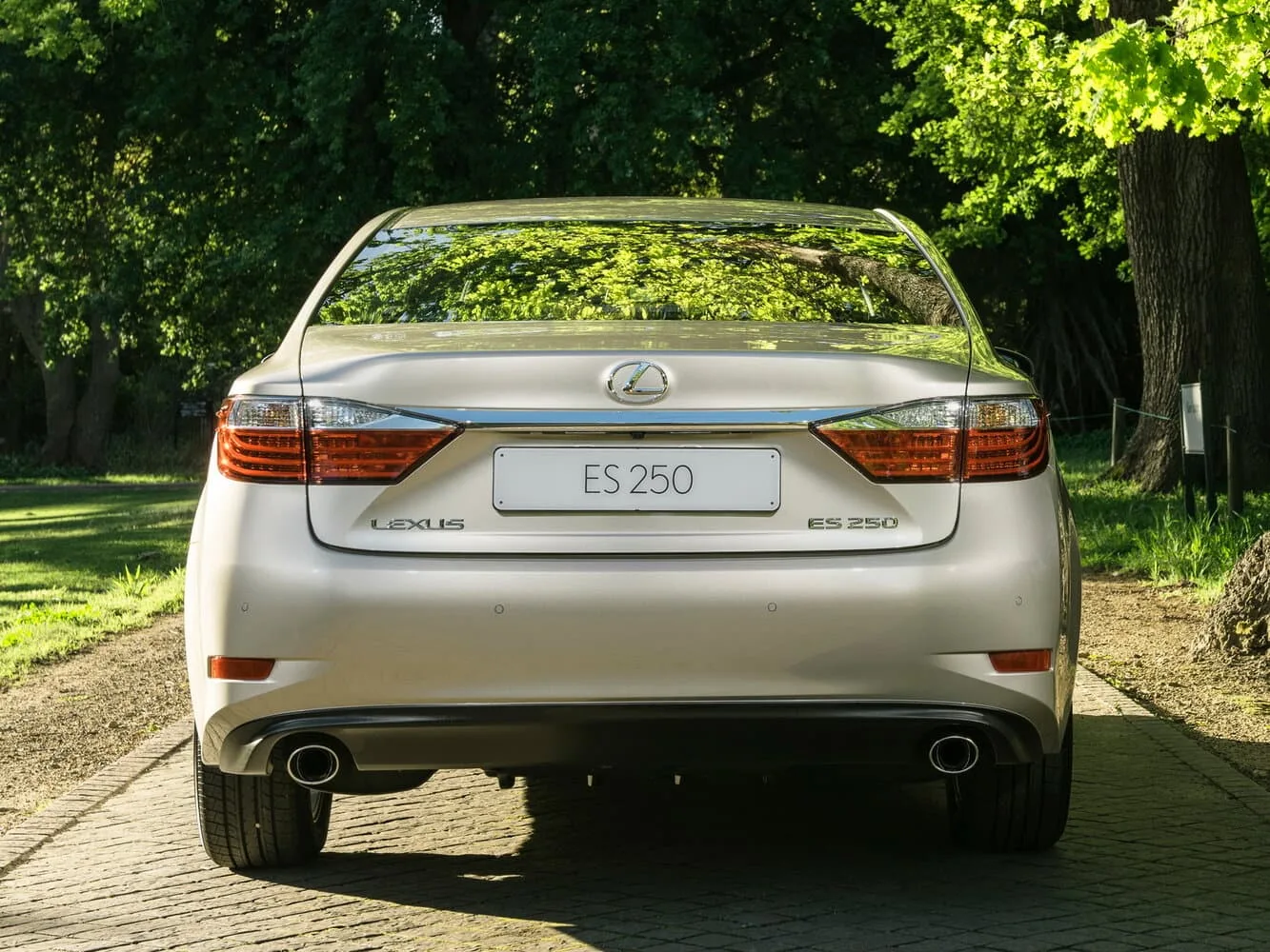 Lexus ES VI — фото 4