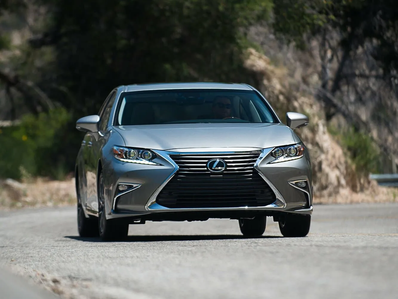 Lexus ES VI Рестайлинг — фото 2
