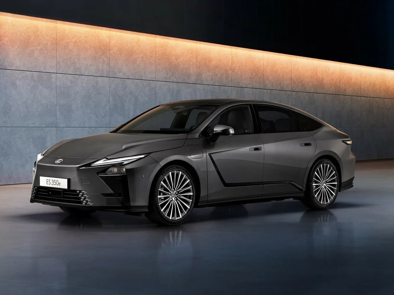 Lexus ES VIII