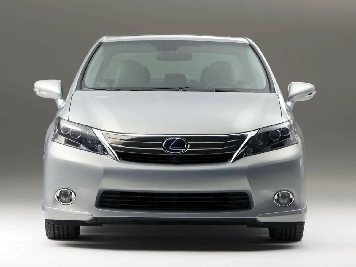 Lexus HS I — фото 2