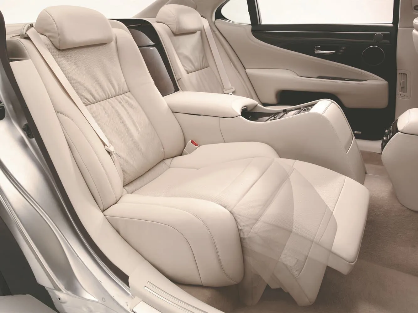 Lexus LS IV Рестайлинг — фото 6