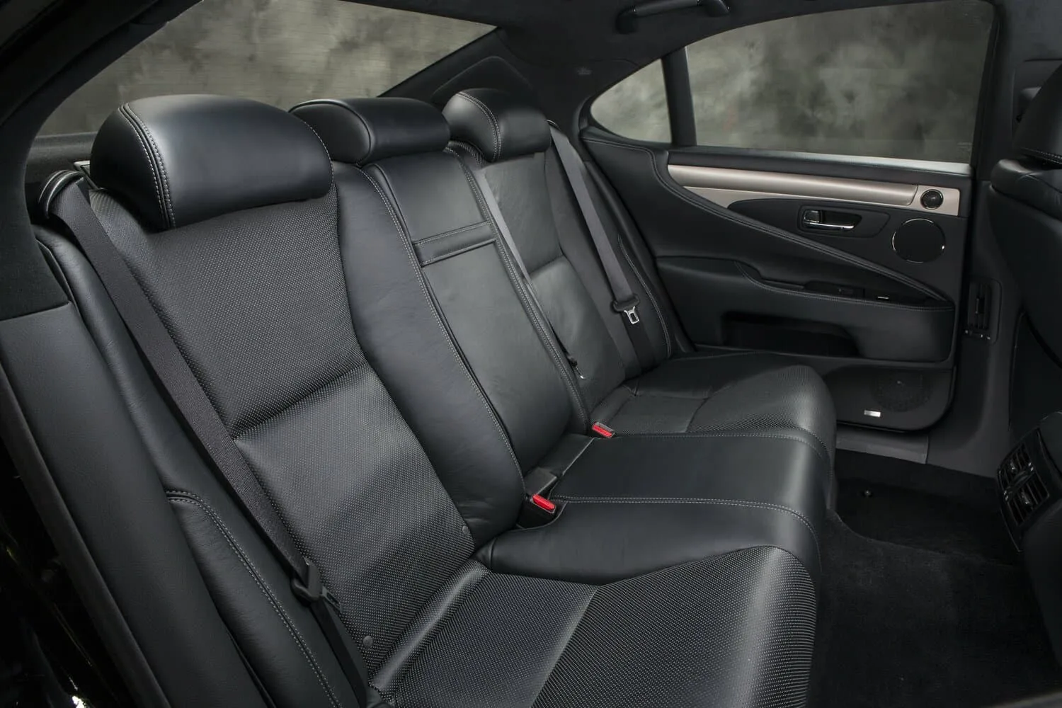 Lexus LS IV Рестайлинг 2 — фото 5