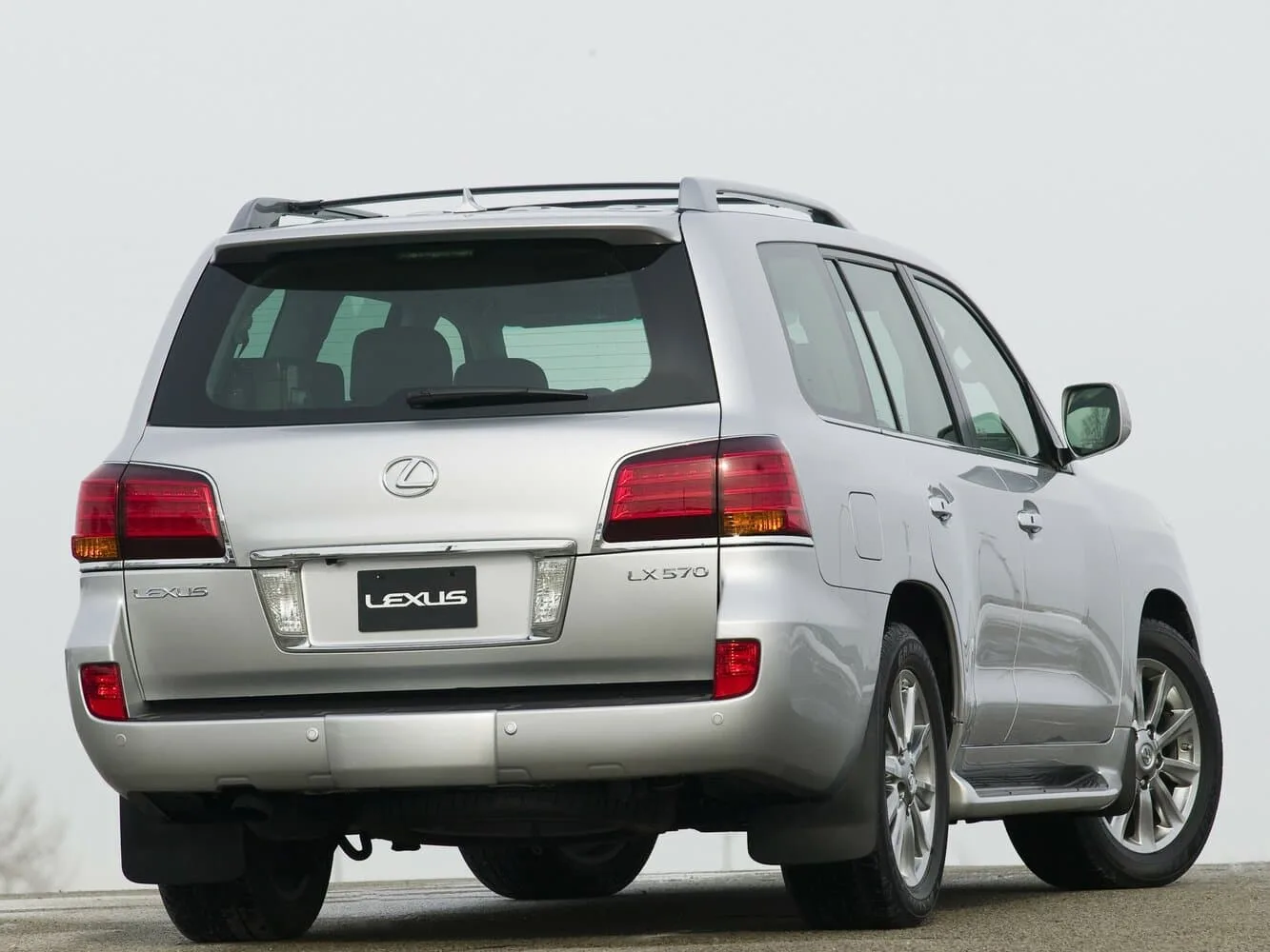 Lexus LX III — фото 4