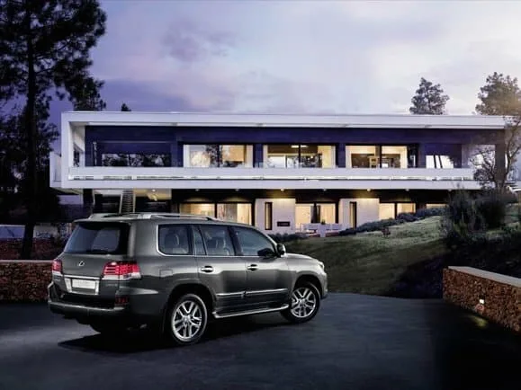 Lexus LX III Рестайлинг — фото 6