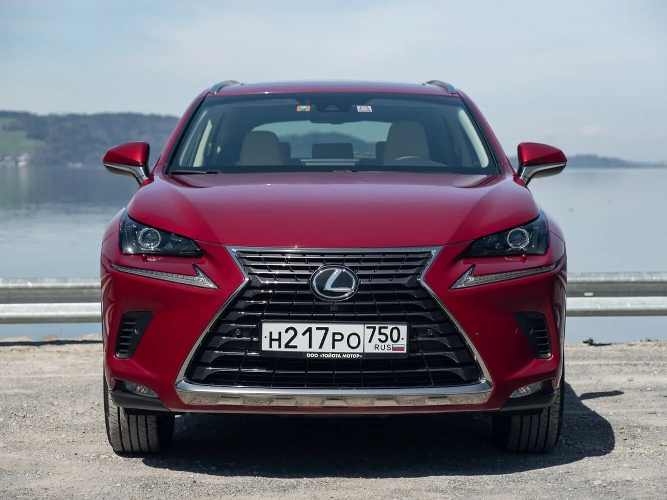 Lexus NX I Рестайлинг — фото 2