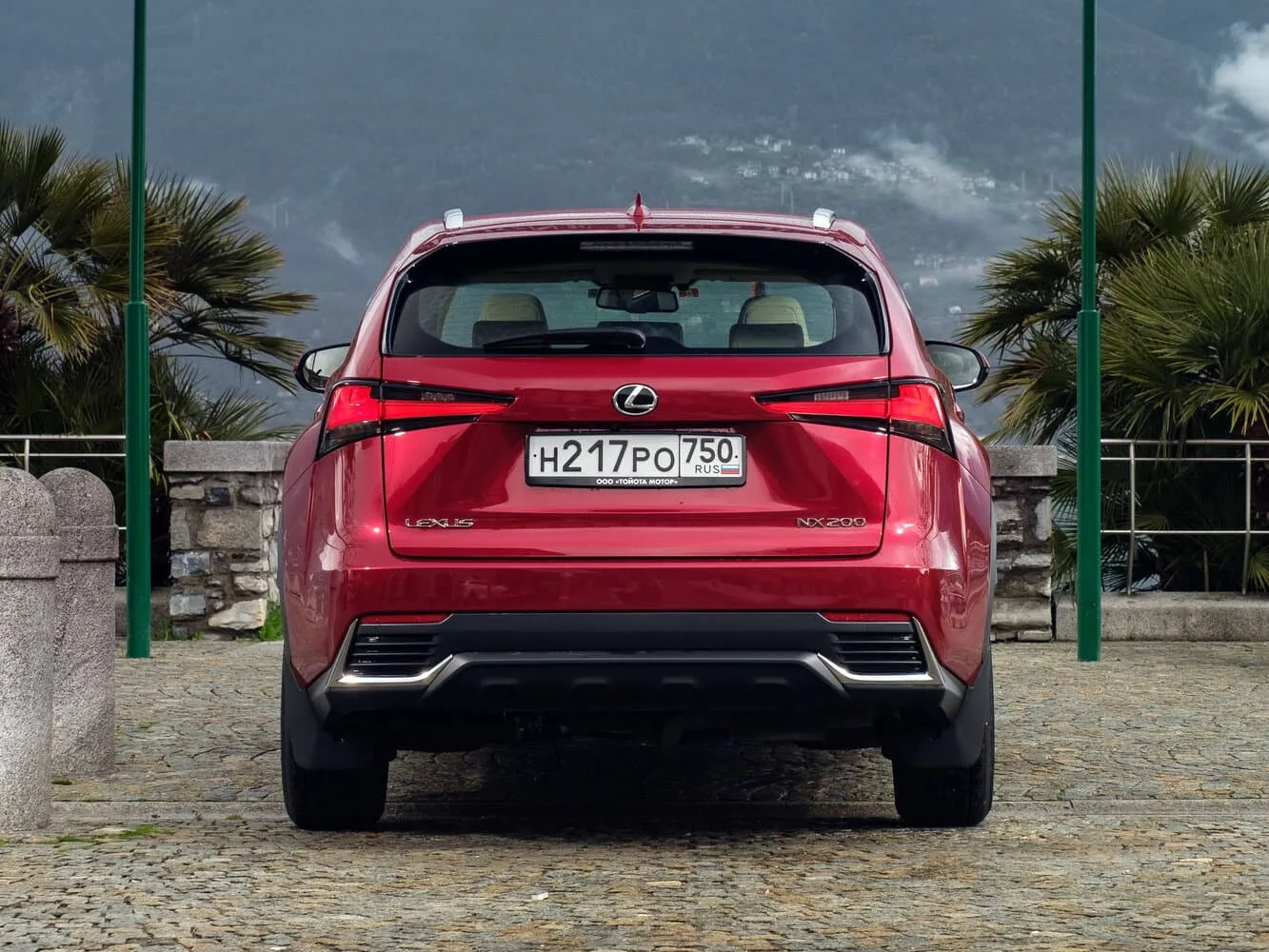 Lexus NX I Рестайлинг — фото 4