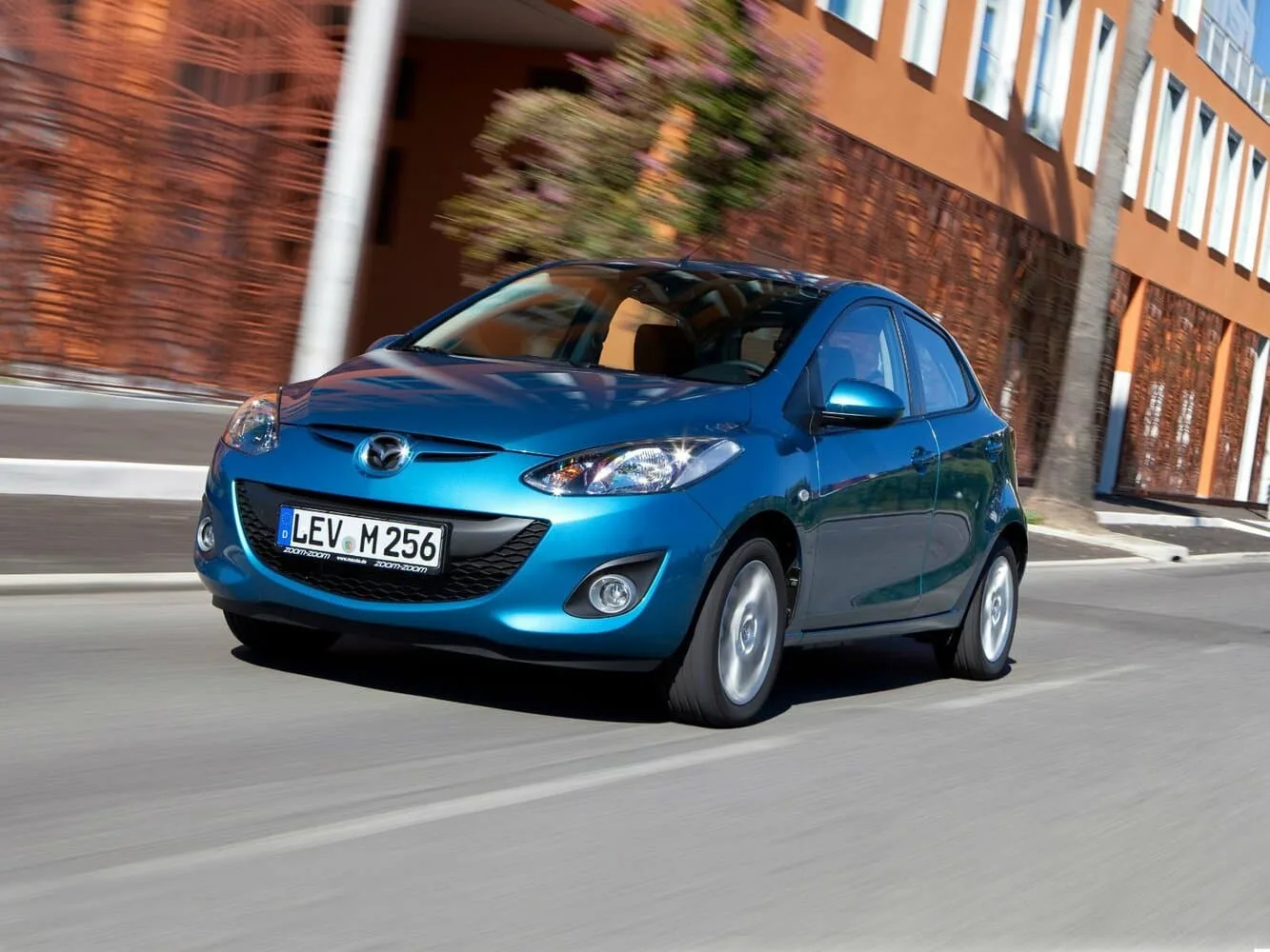 Mazda 2 II Рестайлинг